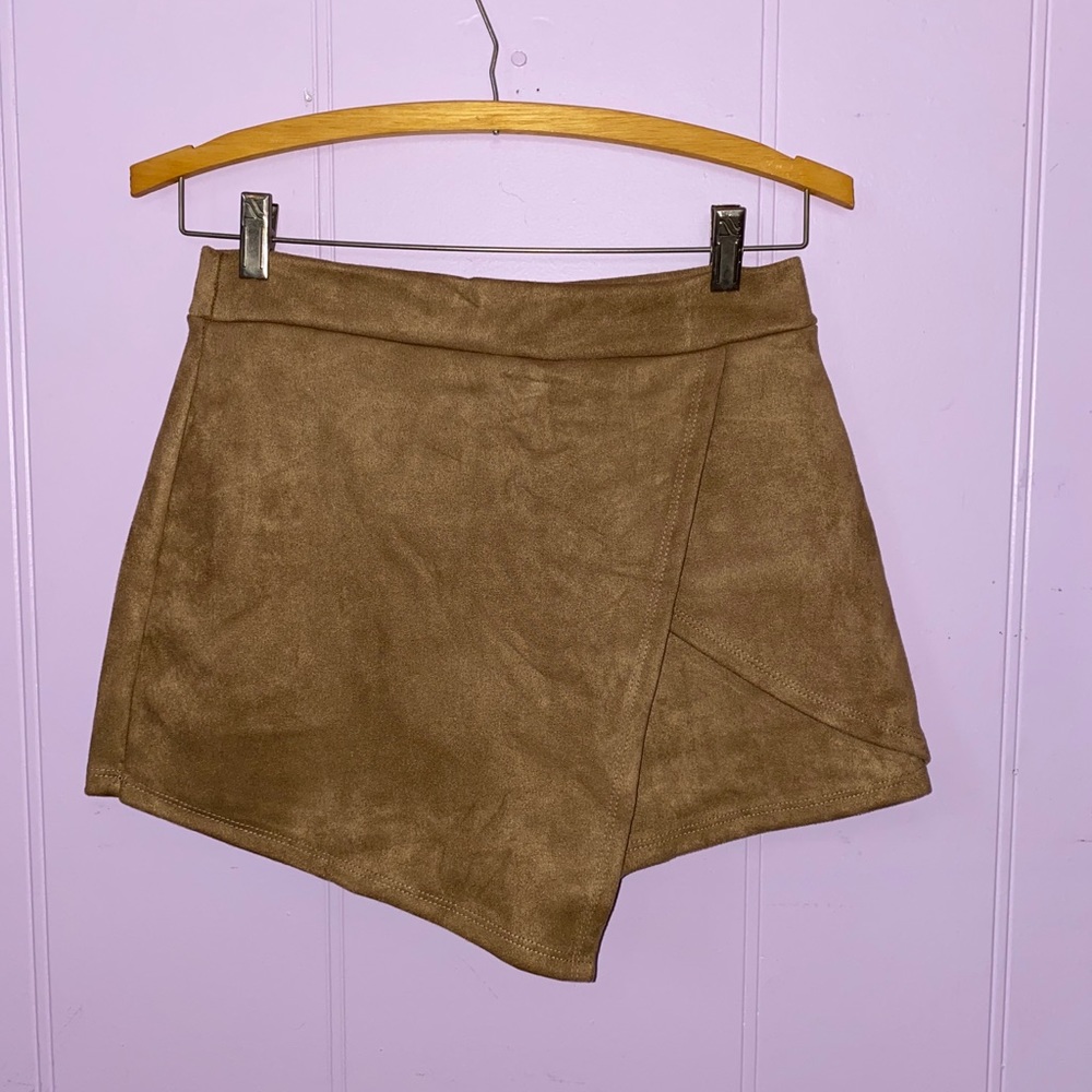 GORGEOUS SUEDE SKORT!✨